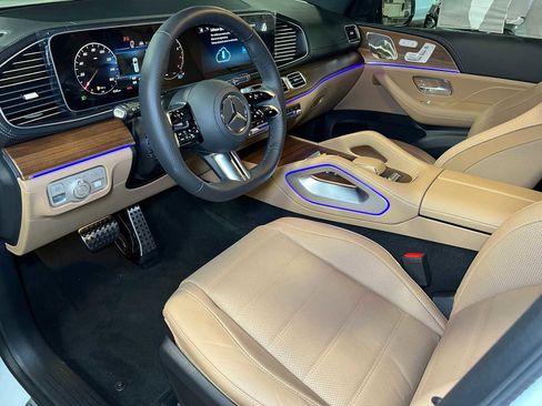 New 2025 Mercedes-Benz GLS 580 4MATIC image 22