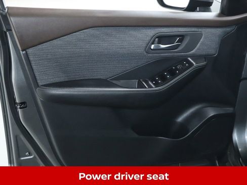 Certified 2023 Nissan Rogue SV image 17