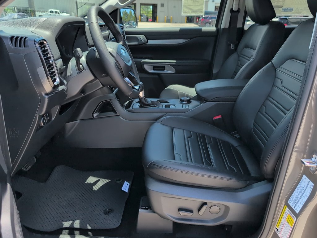 New 2026 Ford Ranger Lariat w/ Black Appearance Package AWD/4WD image 9