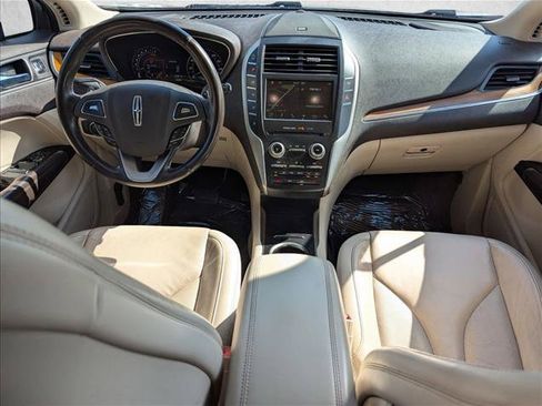 Used 2017 Lincoln MKC Select w/ Select Plus Package AWD/4WD image 18