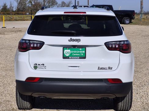 New 2026 Jeep Compass Latitude image 6