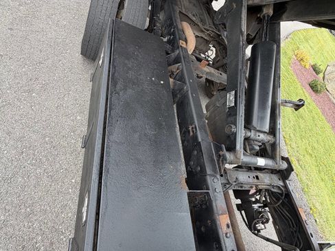 Used 2015 Ford F550 2WD SuperCab Super Duty w/ Power Equipment Group image 40