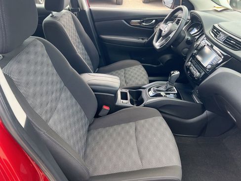 Certified 2021 Nissan Rogue Sport SV image 20