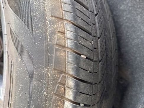 Used 2022 Volkswagen Tiguan SE AWD/4WD image 19