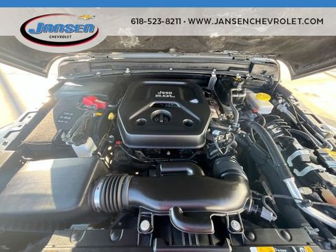 Used 2022 Jeep Wrangler Unlimited Sahara w/ Dual Top Group image 29