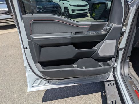 Used 2025 Ford F150 Raptor AWD/4WD image 12