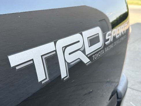 Used 2014 Toyota Tacoma 4x4 Double Cab w/ TRD Sport Package image 9