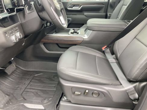New 2026 GMC Sierra 2500 SLT w/ SLT Convenience Package AWD/4WD image 16