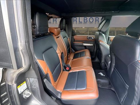 Certified 2023 Ford Bronco Outer Banks w/ Sasquatch Package AWD/4WD image 27