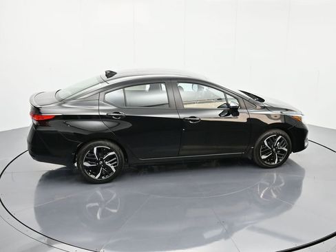 New 2025 Nissan Versa SR w/ Trunk Package image 32