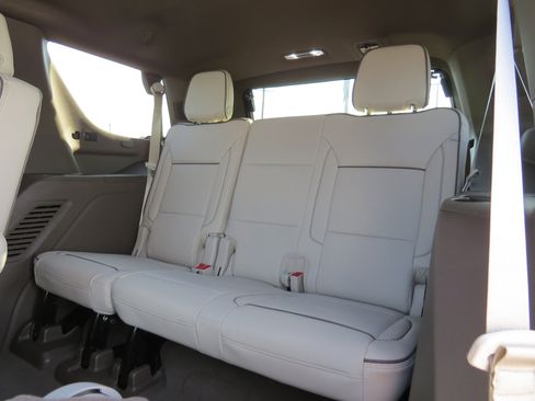 New 2026 GMC Yukon Denali image 17