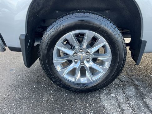 Used 2021 Chevrolet Silverado 1500 LTZ w/ Technology Package image 35