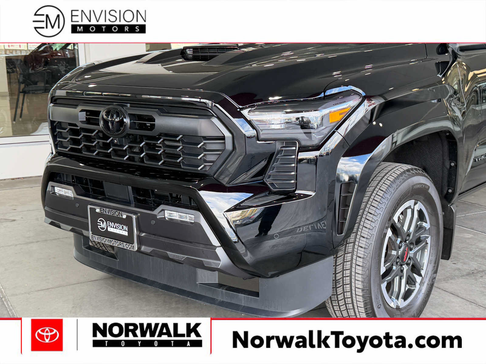 Certified 2026 Toyota Tacoma TRD Sport w/ TRD Sport Premium Package AWD/4WD image 3