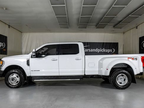 Used 2022 Ford F350 Lariat w/ Lariat Value Package AWD/4WD image 11
