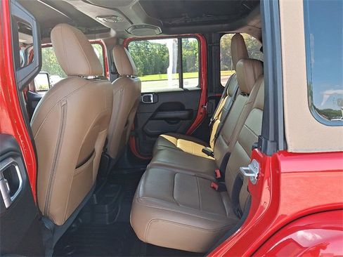 Used 2022 Jeep Wrangler Unlimited Sahara w/ LED Lighting Group image 10