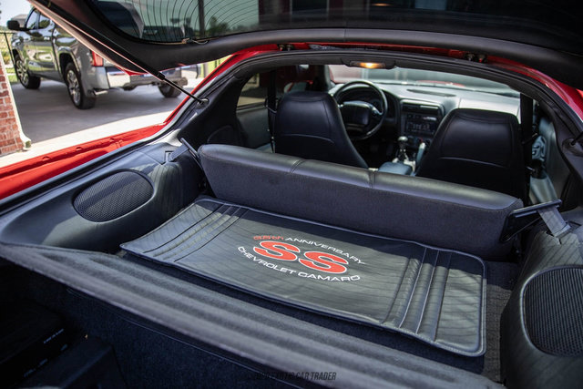 Used 2002 Chevrolet Camaro Z28 w/ SS Performance/Appearance Pkg RWD image 40