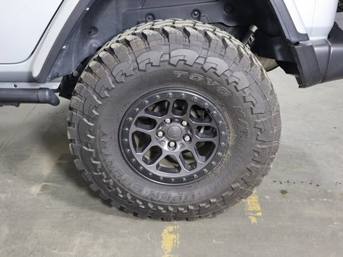 Used 2022 Jeep Wrangler Unlimited Rubicon w/ Xtreme Recon 35" Tire Package AWD/4WD image 43