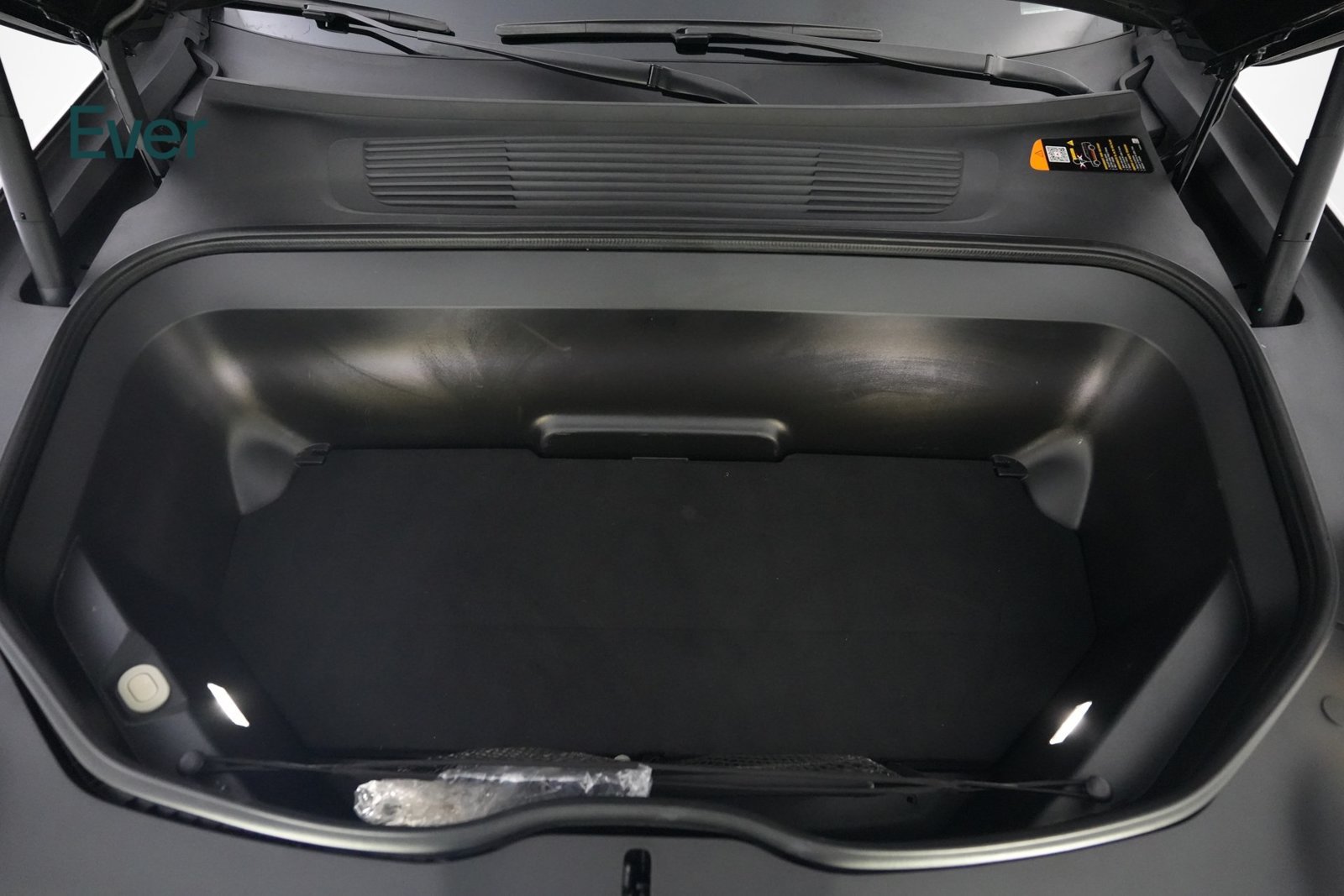 Used 2024 Rivian R1S Adventure Dual AWD/4WD image 30