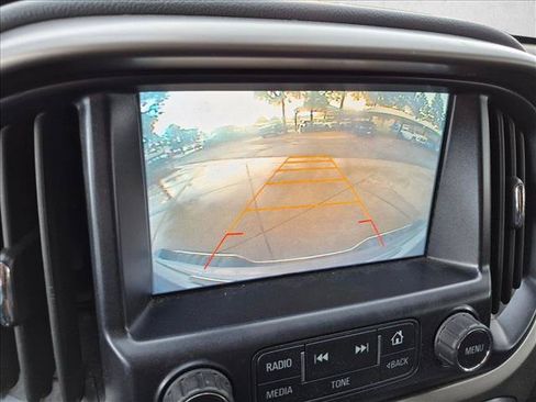 Used 2017 Chevrolet Colorado Z71 AWD/4WD image 13
