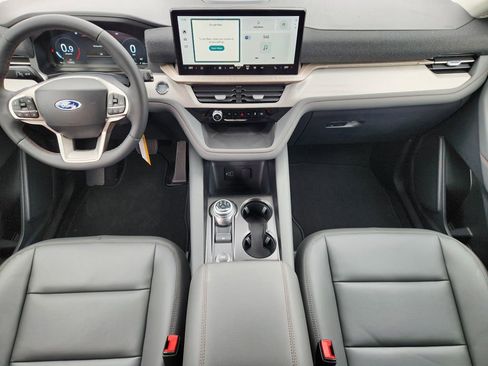 New 2026 Ford Explorer Active w/ Active Comfort Package RWD image 17