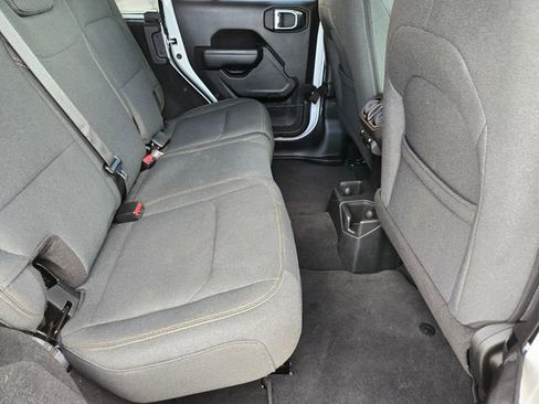 Used 2025 Jeep Wrangler Unlimited Sport AWD/4WD image 19