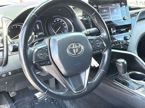 Certified 2022 Toyota Camry SE image 18