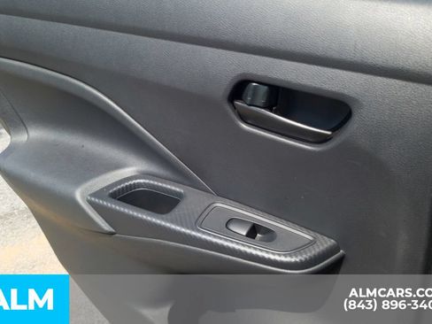 Used 2025 Nissan Versa S FWD image 22