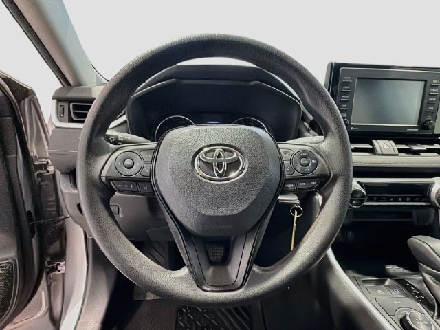 Certified 2021 Toyota RAV4 LE AWD/4WD image 9