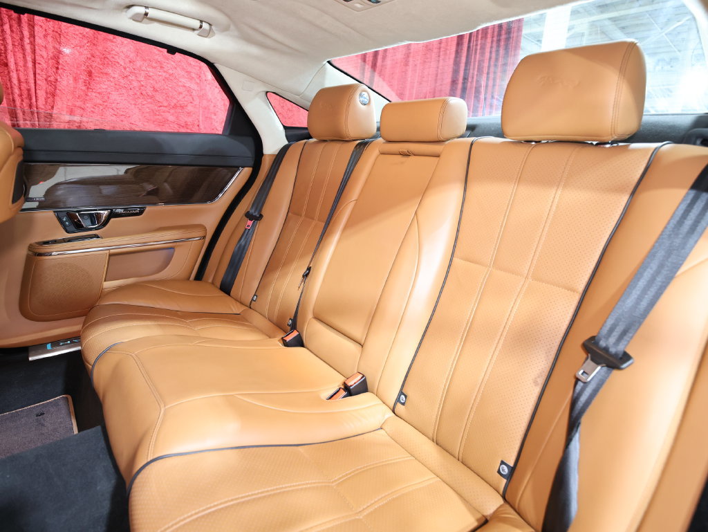 Used 2014 Jaguar XJ L Supercharged RWD image 13