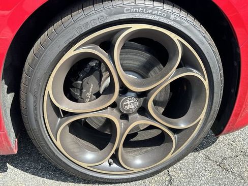 New 2025 Alfa Romeo Giulia AWD w/ Driving Assist Package image 13