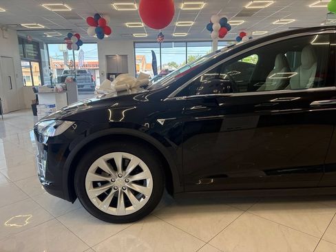 Used 2020 Tesla Model X AWD/4WD image 6