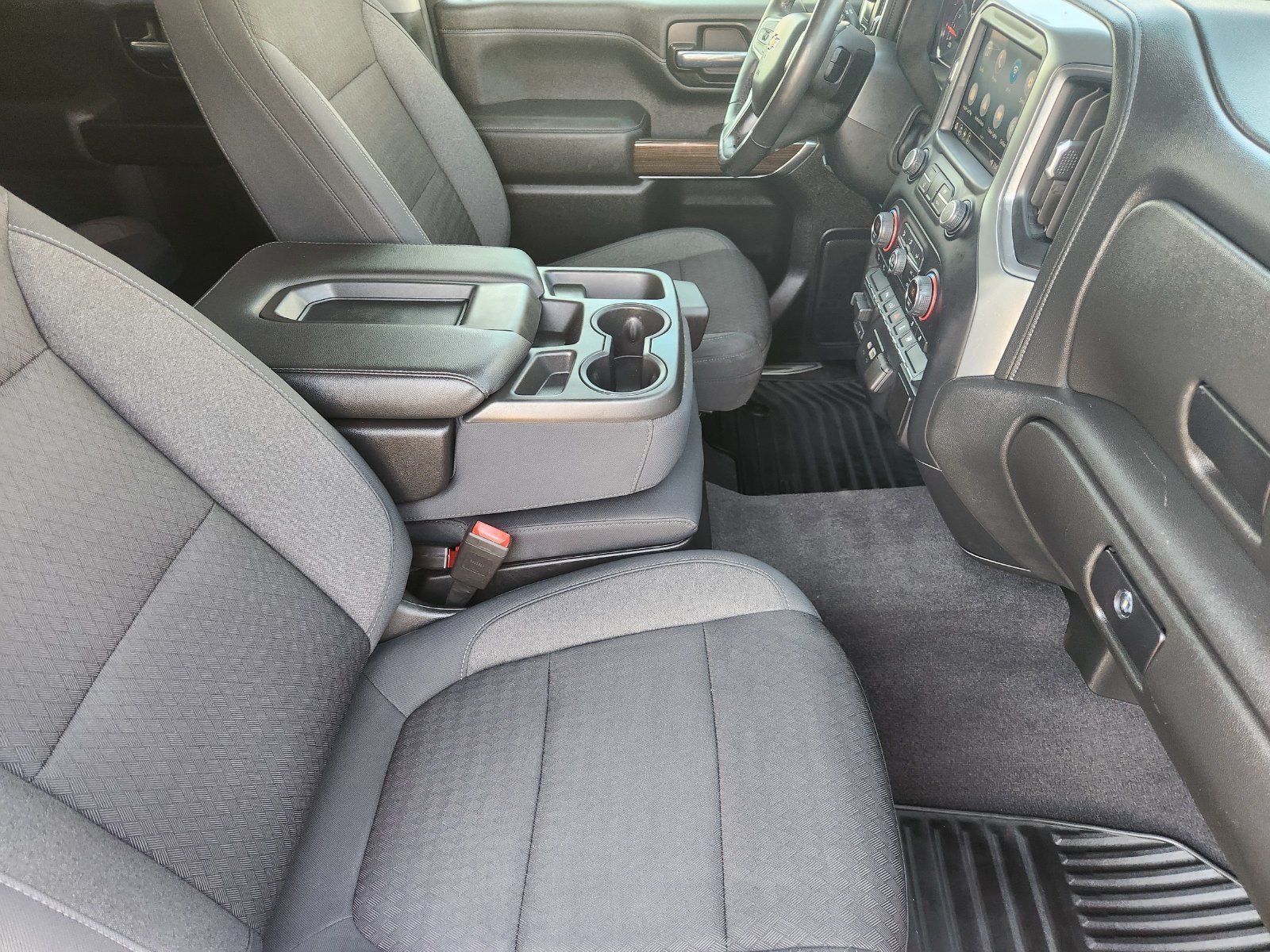 Used 2020 Chevrolet Silverado 2500 LT w/ Texas Edition RWD image 17