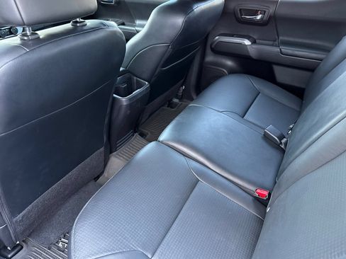 Used 2023 Toyota Tacoma Limited w/ Nightshade Package AWD/4WD image 12