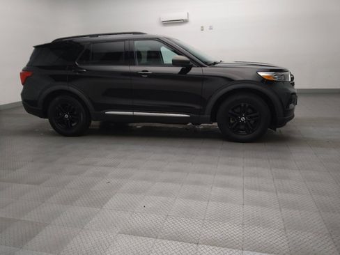 Used 2021 Ford Explorer XLT RWD image 11
