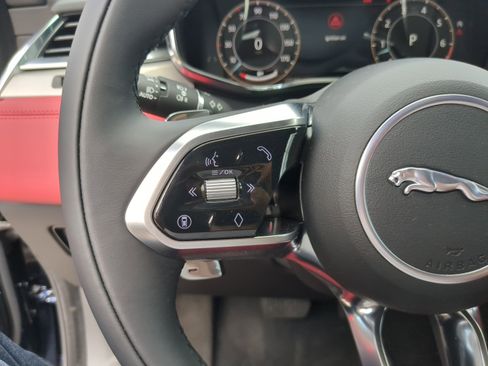 New 2026 Jaguar F-PACE R-Dynamic S image 28