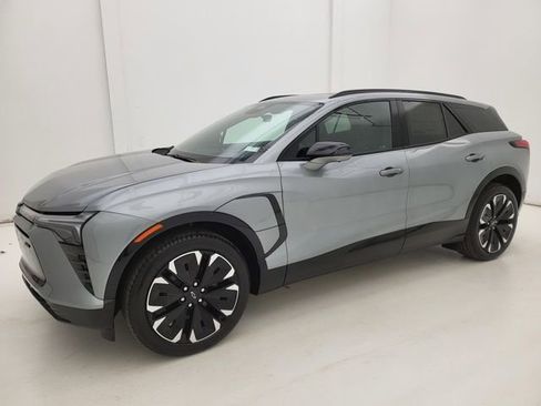 New 2025 Chevrolet Blazer EV RS image 23