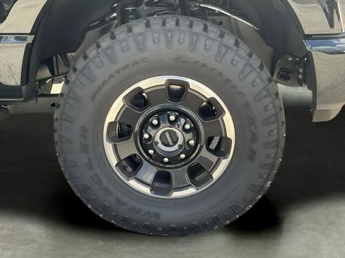 New 2025 Ford F250 Lariat w/ Lariat Ultimate Package image 15