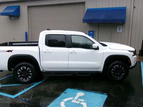 Used 2023 Nissan Frontier PRO-4X w/ Pro Convenience Package AWD/4WD image 6
