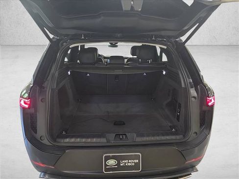 Used 2023 Land Rover Range Rover Sport SE AWD/4WD image 12