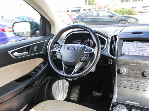 Used 2019 Ford Edge SEL w/ Equipment Group 201A image 5