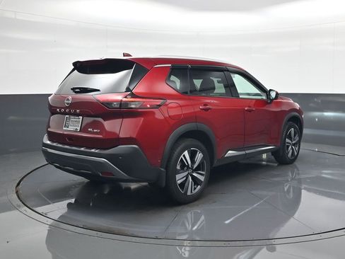 Used 2022 Nissan Rogue SL w/ SL Premium Package image 7