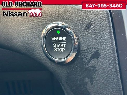 Used 2022 Ford Edge ST-Line w/ Class II Trailer Tow Package image 17