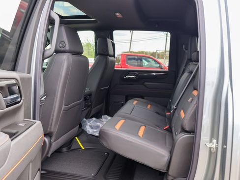 New 2026 GMC Sierra 2500 AT4 w/ AT4 Premium Plus Package AWD/4WD image 13