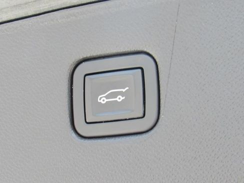 Used 2019 Chevrolet Blazer RS FWD image 6