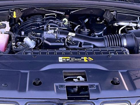 Used 2023 Jeep Grand Cherokee L Limited image 11