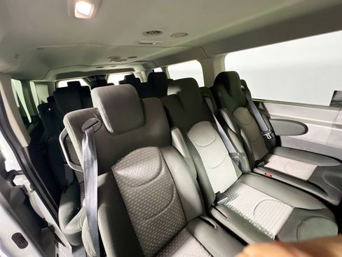 Used 2024 Ford Transit 350 XLT RWD image 31