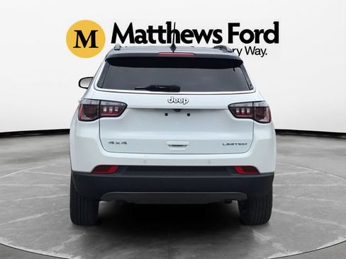 Used 2024 Jeep Compass Limited AWD/4WD image 4