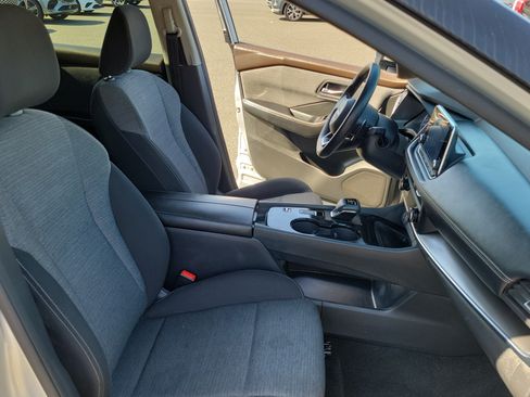 Used 2023 Nissan Rogue SV FWD image 21