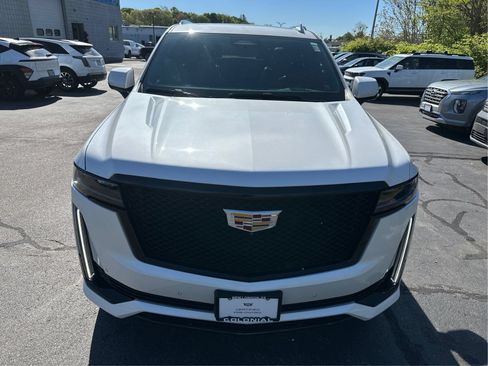 Certified 2023 Cadillac Escalade Sport AWD/4WD image 23