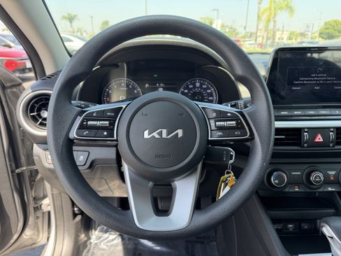 Certified 2024 Kia Forte LXS w/ LXS Technology Package FWD image 17
